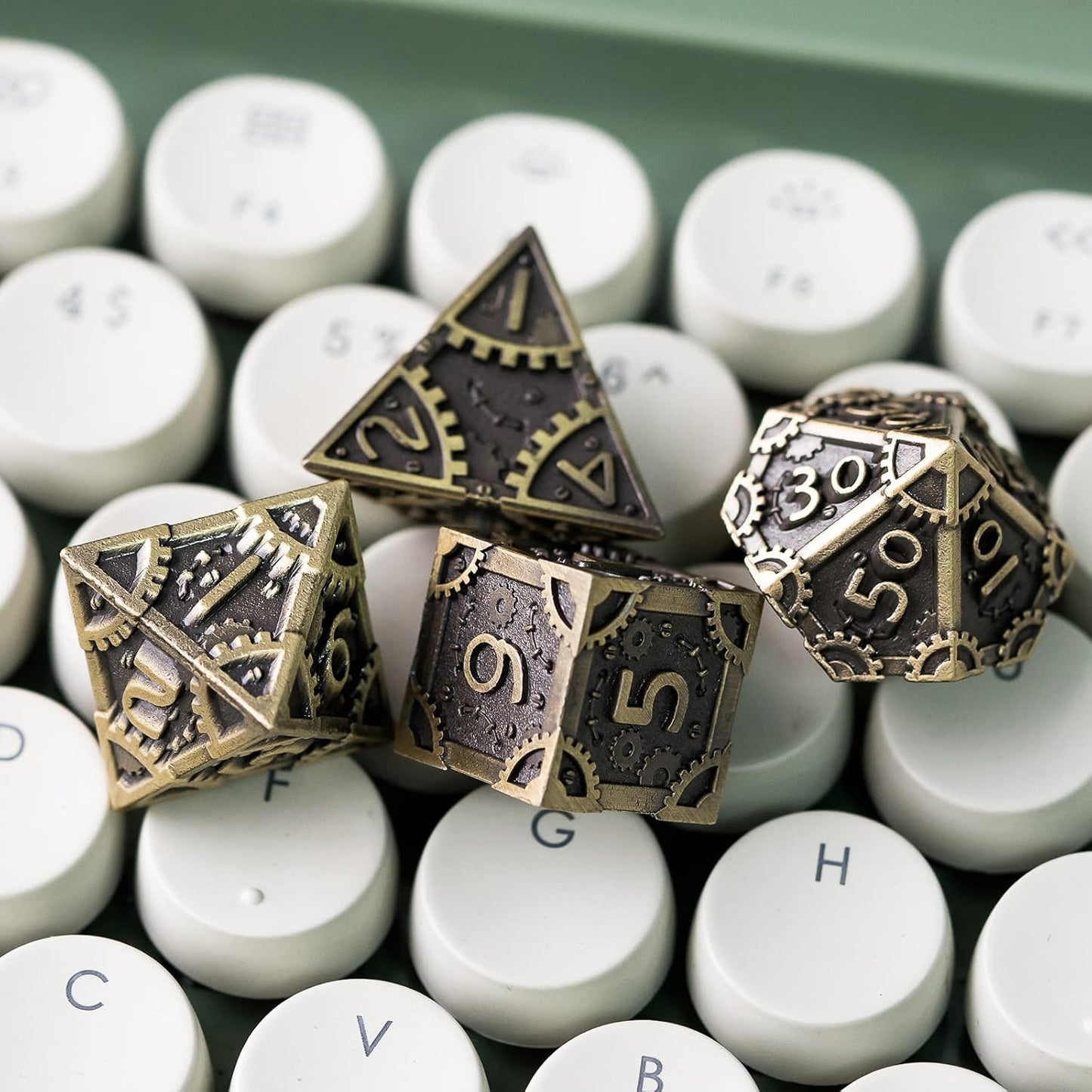 UDIXI Steampunk Metal Dice Set, 7 Die Polyhedral DND Dice Set for D&D Role Playing Game and Math Teaching (Ancient Copper)