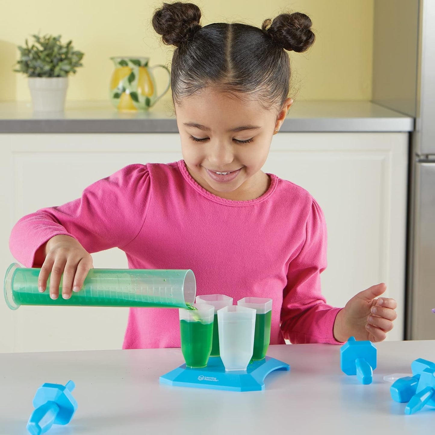 Learning Resources Splashology! Water Lab Science Kit, STEM Playtime, Water Activities, 19 Pieces, Ages 3+
