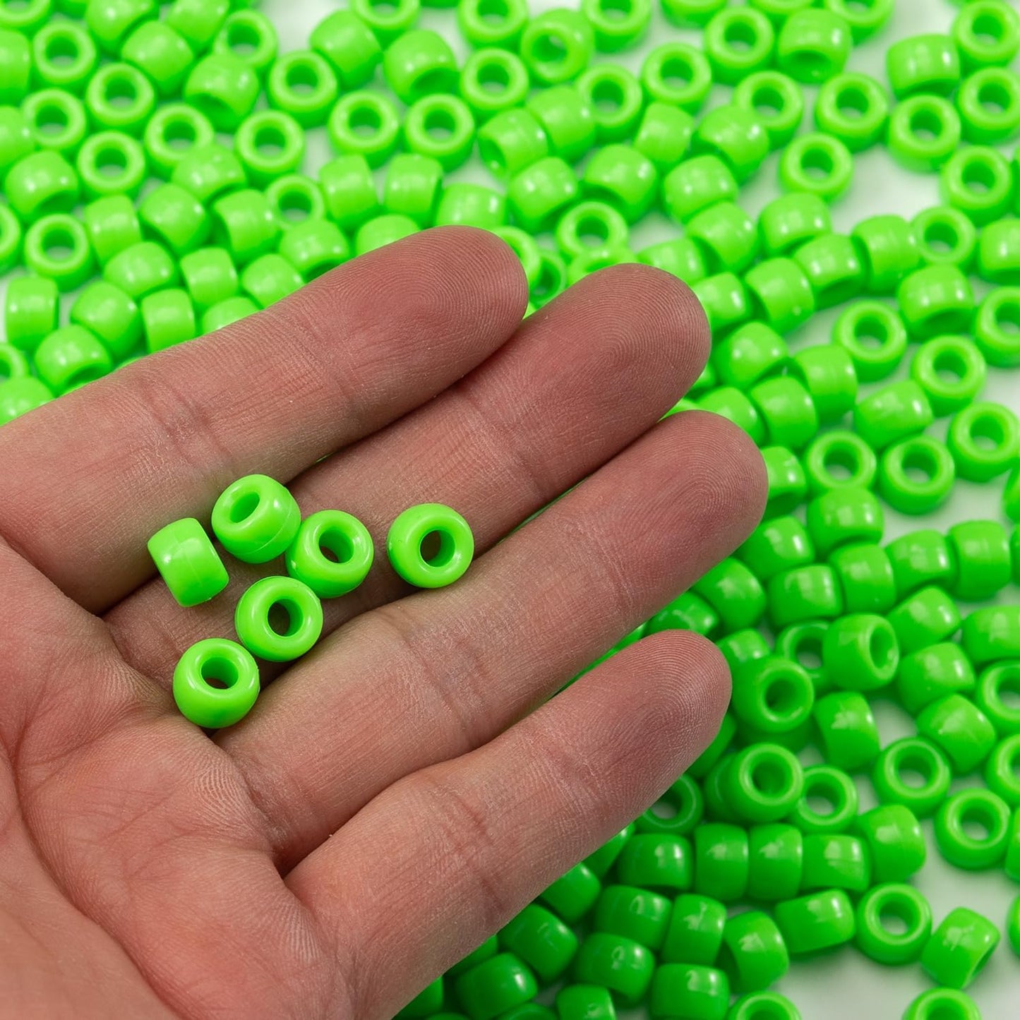 Gxueshan 1000 Pcs Acrylic Black Pony Beads 6x9mm Large Hole Pen Hair Kandi Beads Bulk for Friendship Bracelet Necklace Jewelry Making Earring Braiding Kit