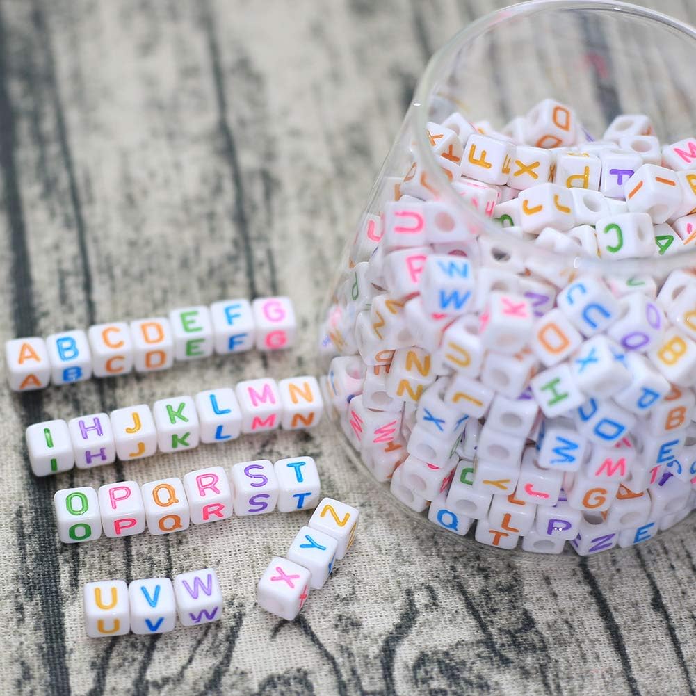 DAHI 400PCS Cube Letter Beads 8mm Alphabet Bead Colorful A-Z Acrylic Letter Beads for Jewelry Making (Color White 8x8mm)