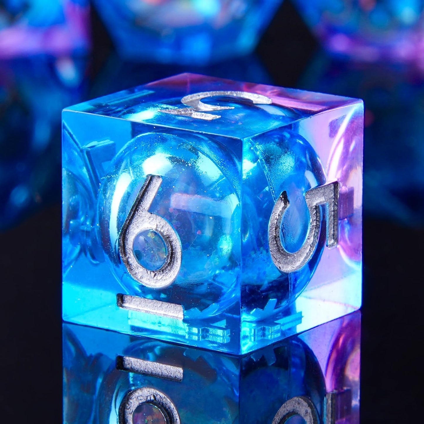 Liquid Core DND Dice Set, 7pcs Sharp Edge Dice for Role Playing Dungeons and Dragons Ttrpg with Gift Box, Handmade Resin D&D Dice RPG Role Playing Games Dice Set(Blue Gold)
