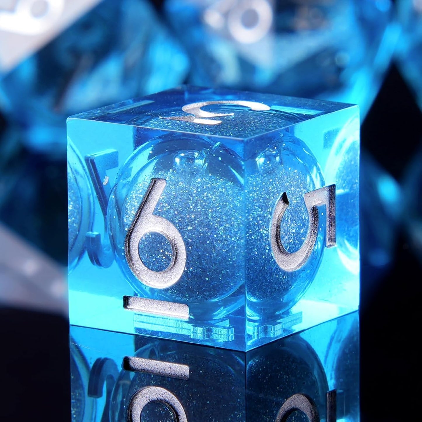 Liquid Core DND Dice Set, 7pcs Sharp Edge Dice for Role Playing Dungeons and Dragons Ttrpg with Gift Box, Handmade Resin D&D Dice RPG Role Playing Games Dice Set(Blue Gold)