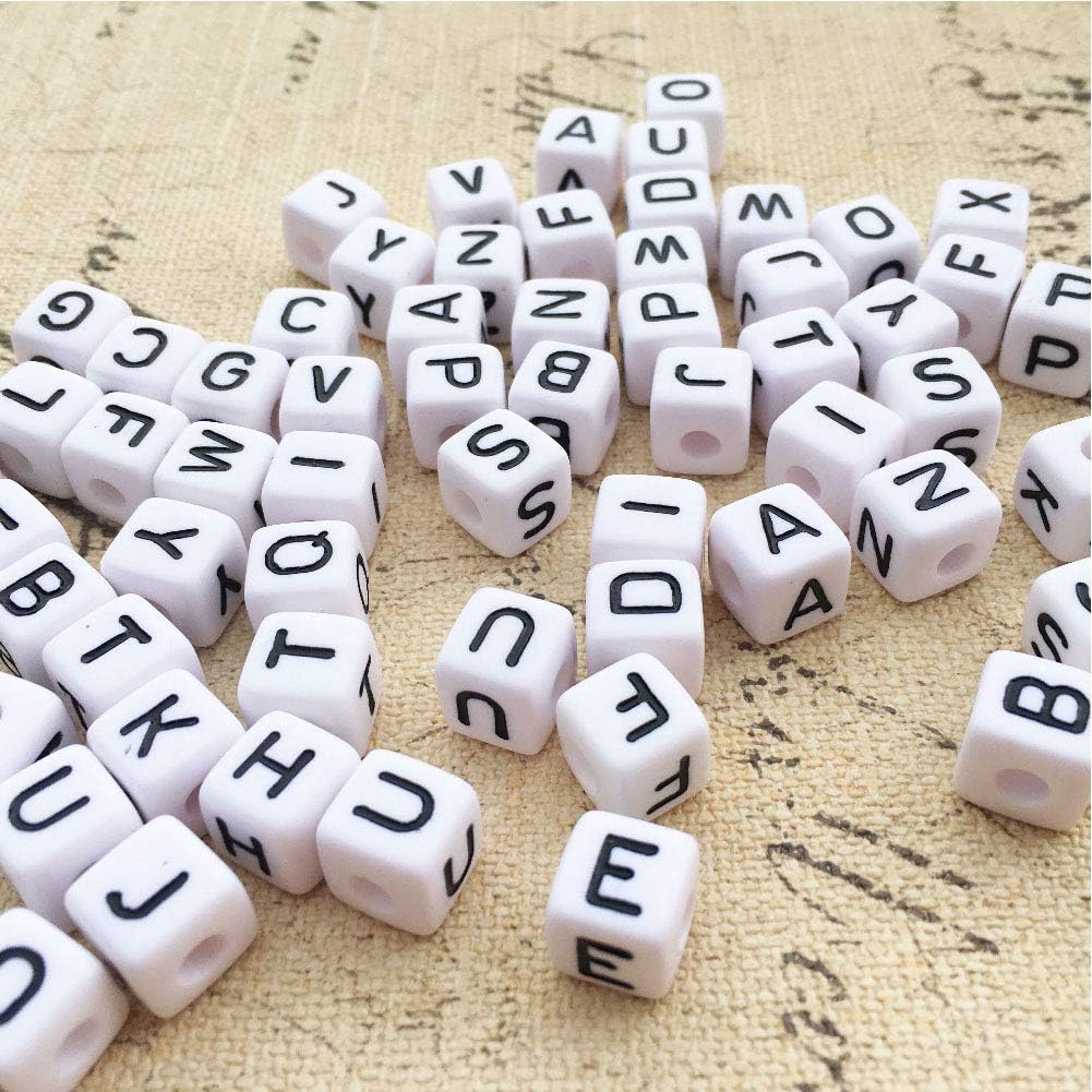 DAHI 400PCS Cube Letter Beads 8mm Alphabet Bead Colorful A-Z Acrylic Letter Beads for Jewelry Making (Color White 8x8mm)