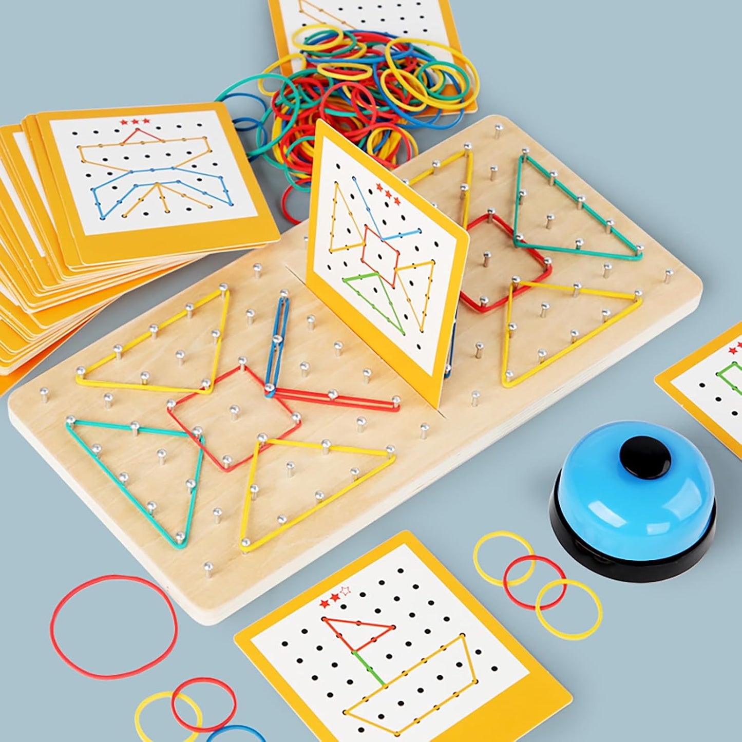 Wooden Geoboard Montessori Toy - Graphical Math Learning Tool for Preschoolers 3-5 Years Old, Comes with Pattern Cards and Rubber Bands to Build Shapes and Figures, Kids Educational Toys