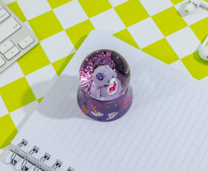 Silver Buffalo Disney Mickey and Friends Mini Light Up Snow Globe│Minnie Mouse│3.8 Inches Tall, 45mm (Small) - Colors A