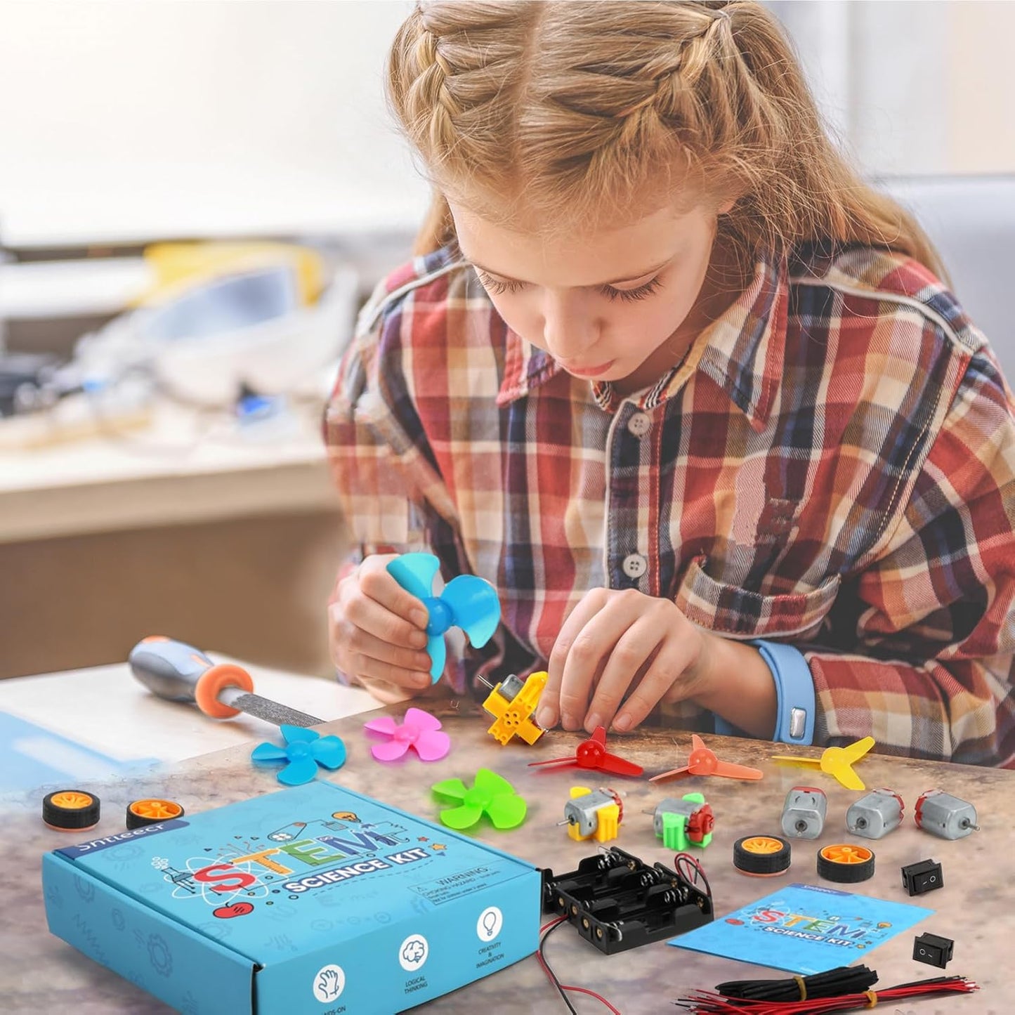 Sntieecr 6 Set 131 PCS DC Motors Kit, Mini Electric Motor 1.5-3V 15000RPM with 66 PCS Plastic Gears, Shaft Propeller, Bulbs, Buzzer Sounder, Science Experiment Set for Kid DIY STEM Engineering Project
