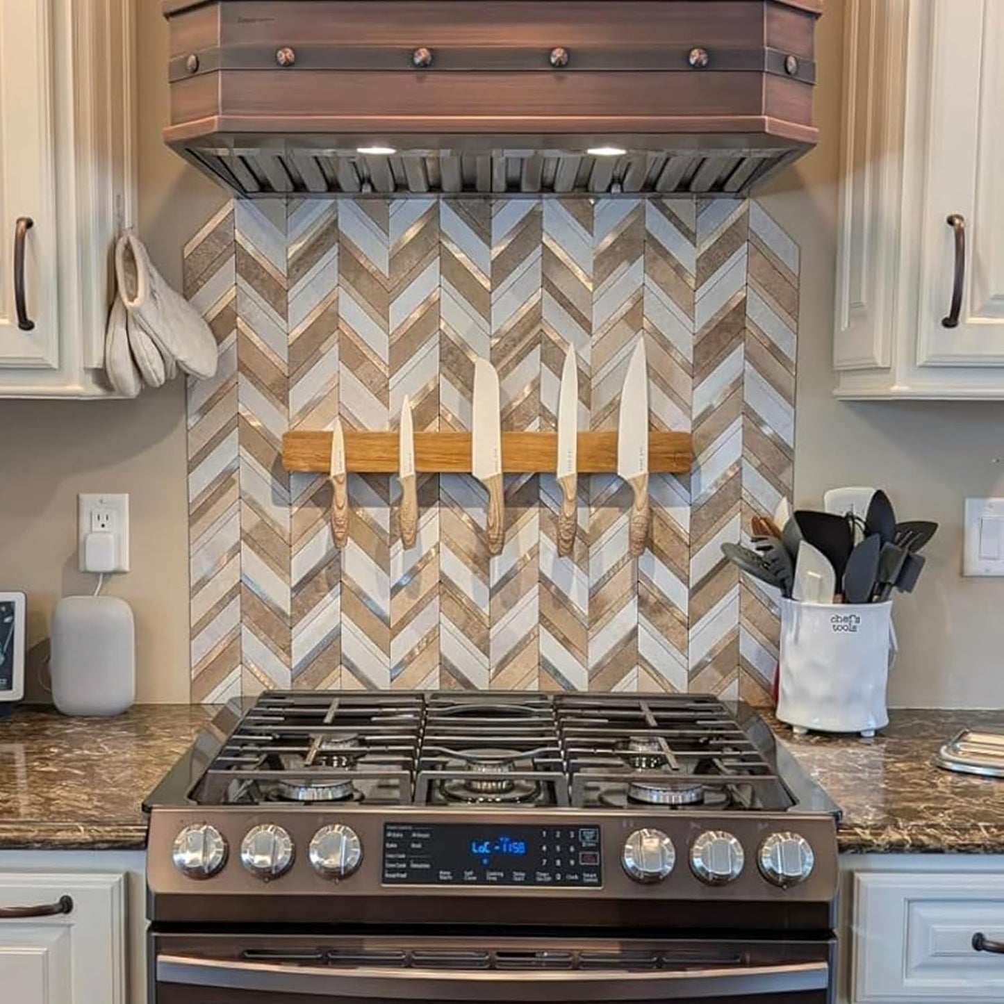Yipscazo 10 Sheets Herringbone Backsplash Peel and Stick Tile, Marble Calacata Mixed Metal Gold PVC Stick on Backsplash for Kitchen, Waterproof Self Adhesive Wall Tile for Bathroom