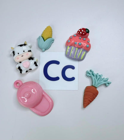Say & Play Alphabet Objects Set, 130+ Beginning Sound Trinkets for Phonics and Speech Therapy, 5 per Letter A-Z, Montessori Learning Materials