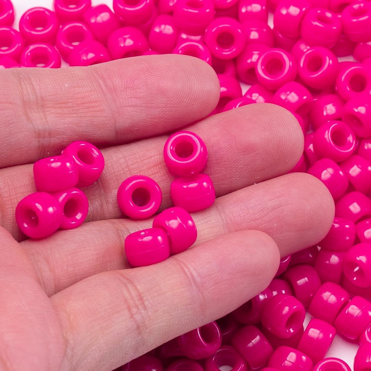 Gxueshan 1000 Pcs Acrylic Black Pony Beads 6x9mm Large Hole Pen Hair Kandi Beads Bulk for Friendship Bracelet Necklace Jewelry Making Earring Braiding Kit