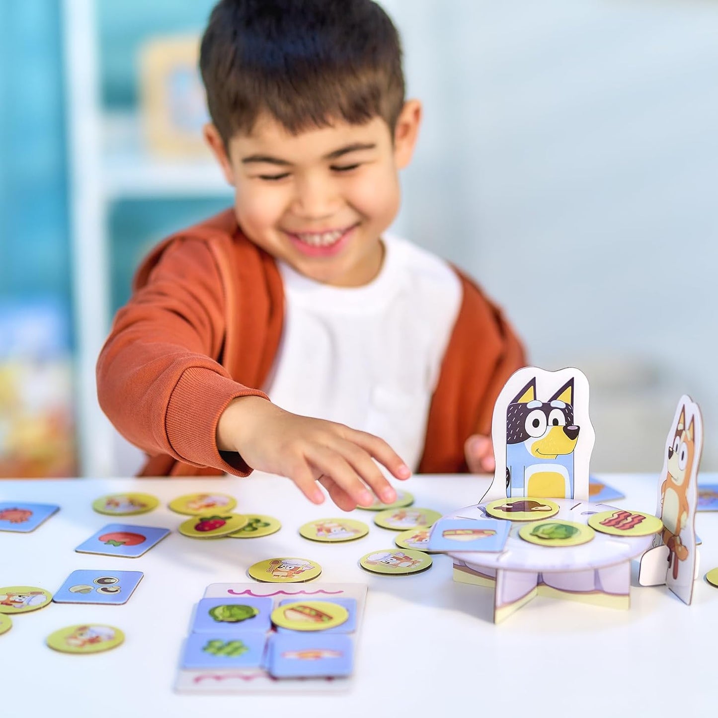 Bluey Shopping List Game, Join Bluey, Bingo, Bandit & Chilli On A Fun Supermarket Adventure, Race to Fill Your Trolley in This Fun Memory and Matching Game, for Ages 3+, 2-4 Players