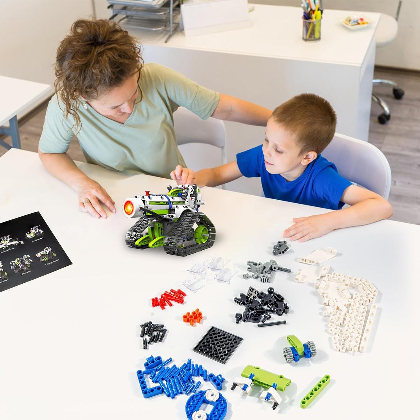 STEM Robot kit for Kids Ages 8-12, 5 In1 Science Building Blocks Kit, Remote & App Control Chainsaw Robot Toys, Technic Engineering Construction Sets for Kids 8 9 10 11 12 13 (429PCS)