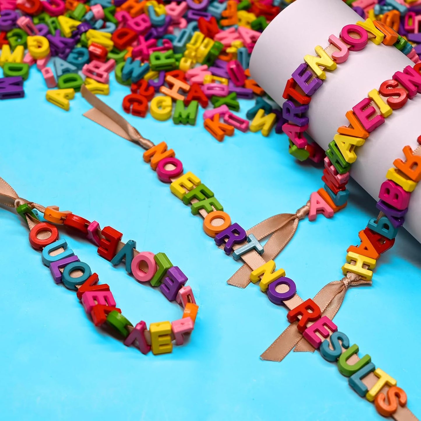 300+ Pieces 9x12mm Big Large Alphabet Letter Beads Charms A-Z Mixed Plastic Shape Loose Bead for Jewelry Making Bracelets Necklaces Key Chains (Classic Solid Colors)