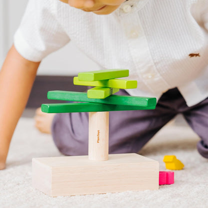 PlanToys® Balancing Cactus | Montessori Wooden Toy for Toddlers | STEM Game for Fine Motor Skills, Logic & Coordination | Eco-Friendly Educational Toy for Kids Ages 3+