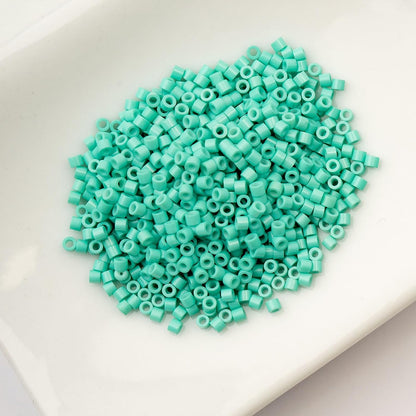 John Bead 25g Cylin Beads Opaque Turquoise Green 11/0 Glass Cylindrical Seed Beads for Jewelry Bracelets Necklaces Earrings Making Embroidery