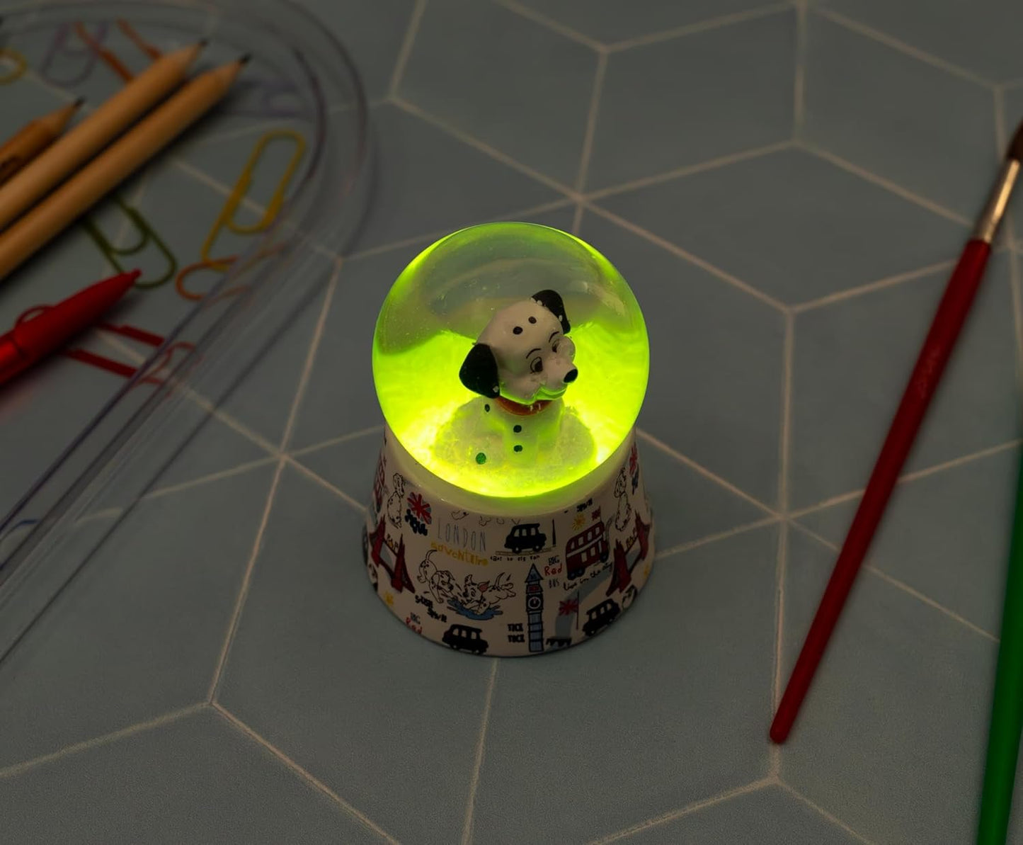 Silver Buffalo Disney Mickey and Friends Mini Light Up Snow Globe│Minnie Mouse│3.8 Inches Tall, 45mm (Small) - Colors A