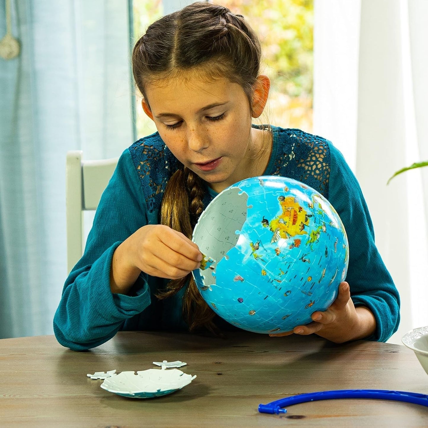 Ravensburger Children's World Globe 180 Piece 3D Jigsaw Puzzle | Easy Click Technology | Displayable Art | Perfect for Kids and Adults | 10.5 in Diameter