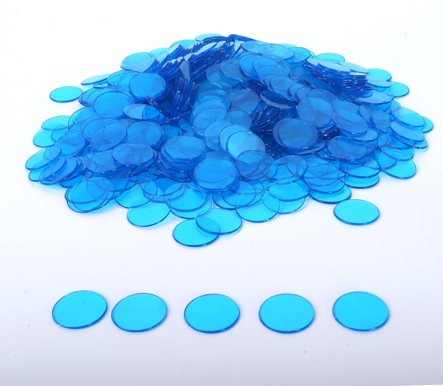 GSE Games & Sports Expert Blue Bingo Chips, 500 Pieces 3/4-Inch High-Contrast Transparent Counting Chips for Bingo Games, Parties