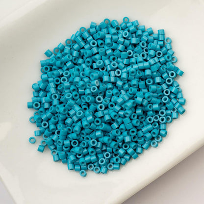 John Bead 25g Cylin Beads Opaque Turquoise Green 11/0 Glass Cylindrical Seed Beads for Jewelry Bracelets Necklaces Earrings Making Embroidery
