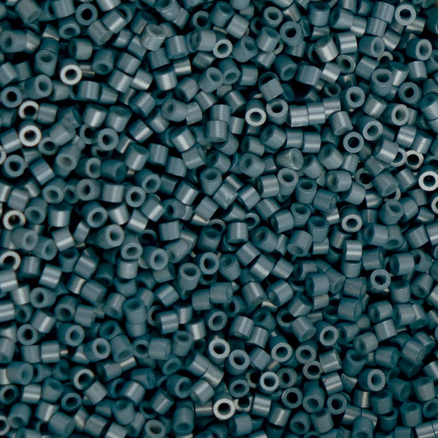 John Bead 25g Cylin Beads Opaque Turquoise Green 11/0 Glass Cylindrical Seed Beads for Jewelry Bracelets Necklaces Earrings Making Embroidery
