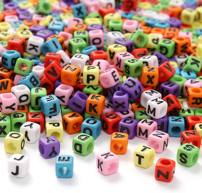 DAHI 400PCS Cube Letter Beads 8mm Alphabet Bead Colorful A-Z Acrylic Letter Beads for Jewelry Making (Color White 8x8mm)