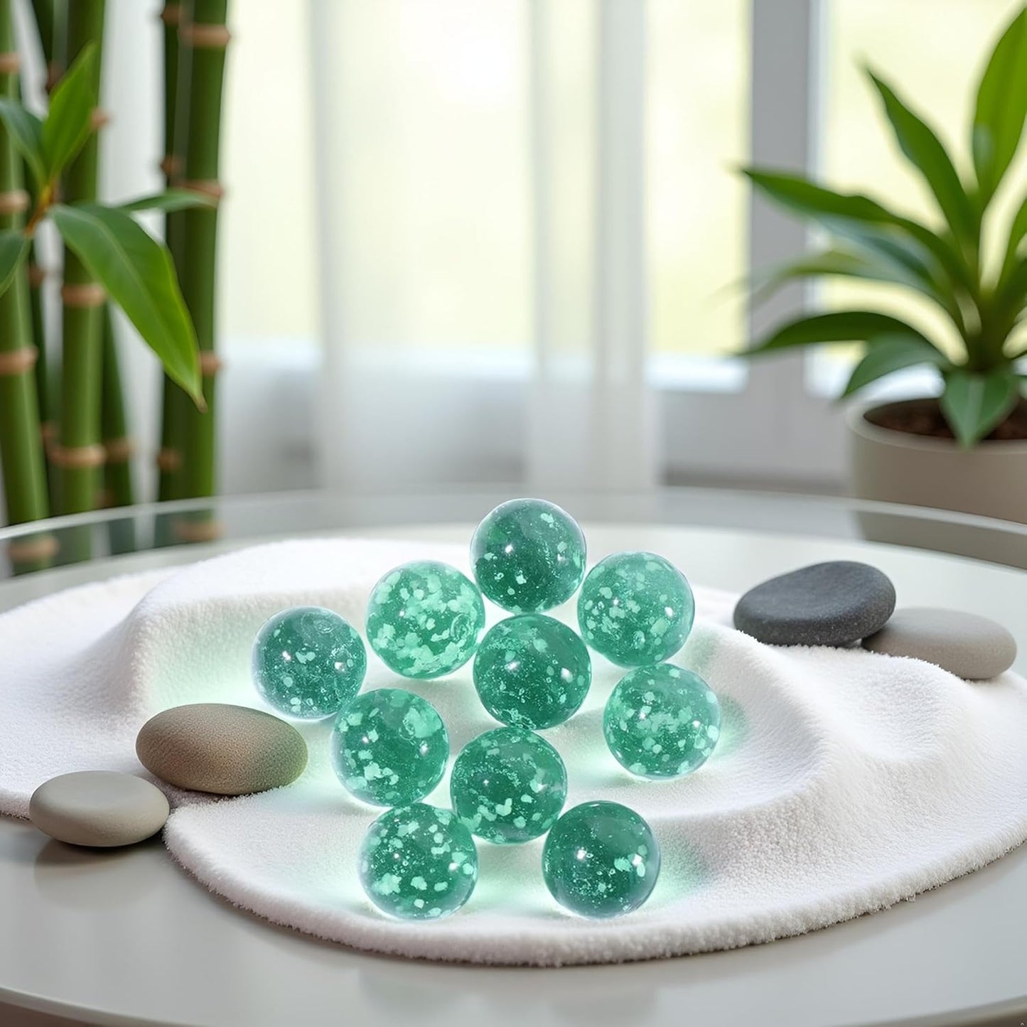10Pcs Glass Marbles Glow in The Dark Multi-Color Luminous Marbles Marble Games and DIY Home Decoration Marble Runs Learning and Education (0.47 inch) (Green)