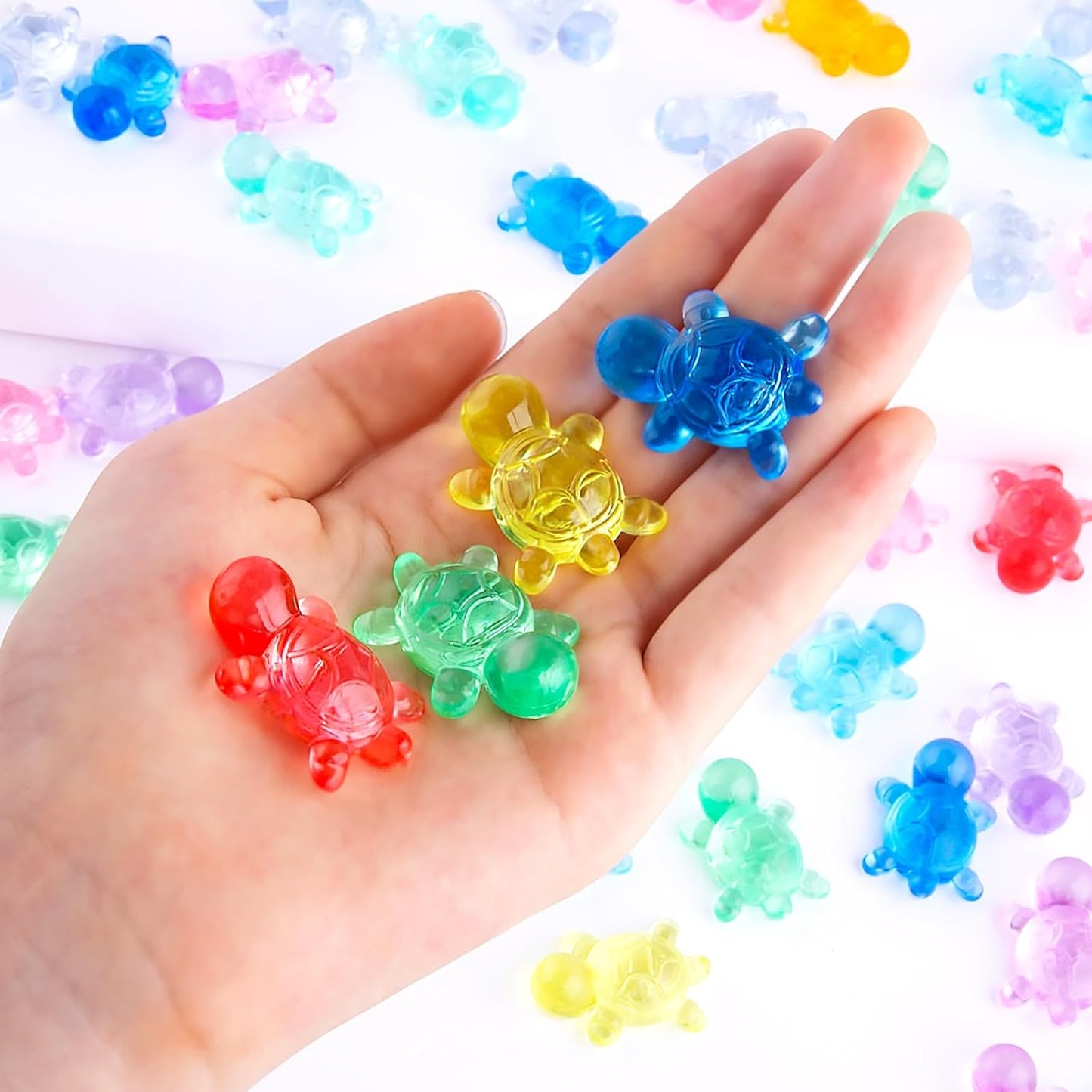 Niceup 360pcs Bear Mini Figurines to Hide, 0.6in Plastic Counting Sorting Bears Translucent Tiny Acrylic Resin Teddy Miniatures for Baby Shower Party Game Vase Fillers Classroom DIY Crafts