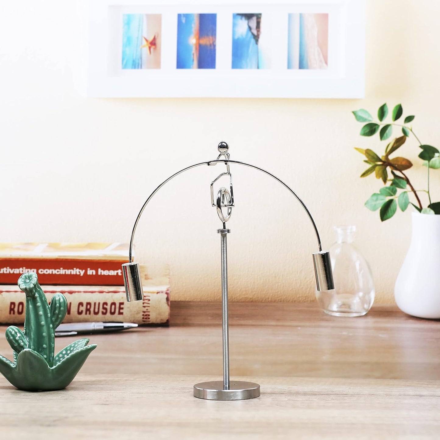 Sunnytech Steel Balance Physics Toy Weightlifter Kinetic Art Balance Toy Balancing Decompressive Science Home Office Toy for Desk Decor WJ020