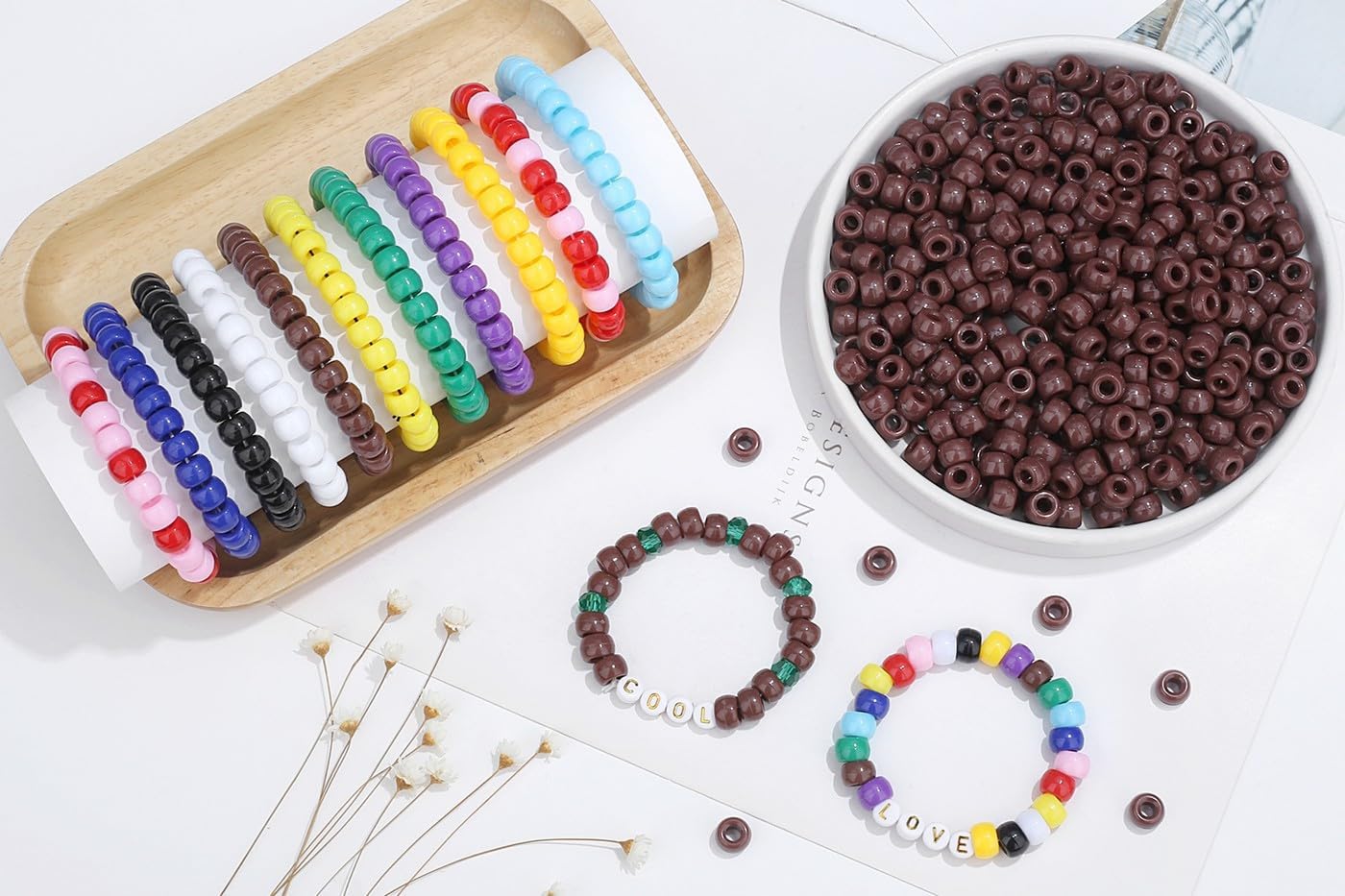 1000Pcs Valentine's Day Pony Beads Pink Red White Bracelets Crafts 6x9mm Bulk Plastic Pony Valentine Beads for Jewelry Making Party Party DIY Crafts Necklace Keychain Romantic Accessories