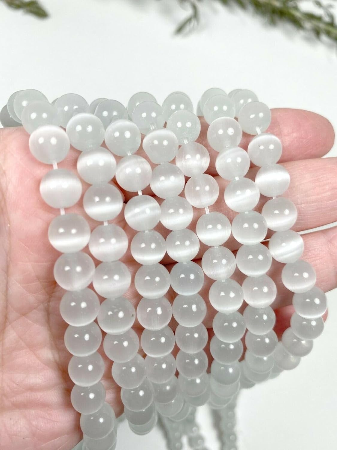 8mm Glass Beads Round Bulk for Bracelet, Glow in Dark Beads, DIY Jewelry Windchime Suncatcher Party Supplies, 300 pcs
