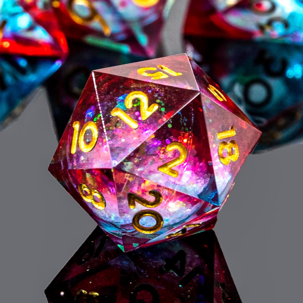YEMEKO Beholder'S Eye D20 Dice Dragon Eye DND 22MM Single with Resin Sharp Edge 20 Sided D&D Handmade Polyhedral for Dungeons and Dragons, RPG, Roleplaying Games MTG Table Games(Blue Gold)