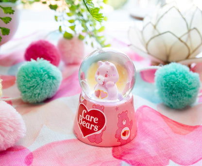 Silver Buffalo Disney Mickey and Friends Mini Light Up Snow Globe│Minnie Mouse│3.8 Inches Tall, 45mm (Small) - Colors A