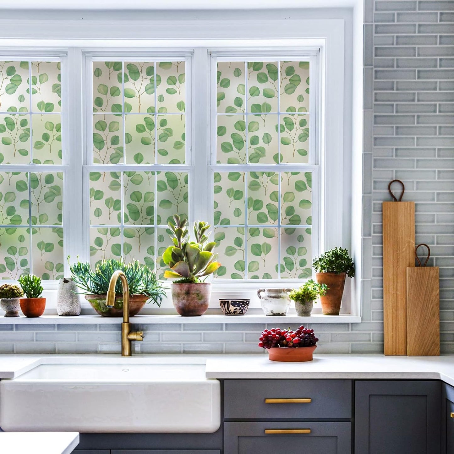 Leaf Pattern Window Tint with Installation Tools, Blackout Window Cover, Sun Blocking Window Tint for Home (Full Blackout Opaque, 17.7'' x 78.7'')