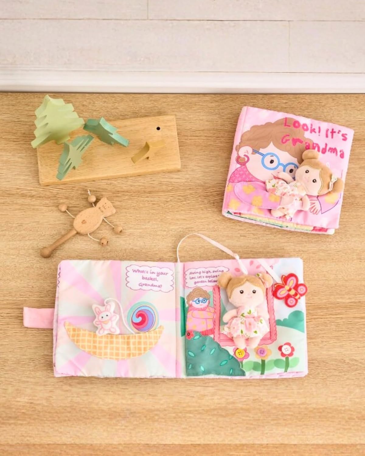 LeyaDoll Interactive Sensory Soft Cloth Book, Educational Crinkle Quiet Activity Busy Book for Babies,Toddler Travel Toy Gift for 1-3 Year Old Boys and Girls (A Berry Special Day)