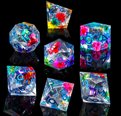 Liquid Core DND Dice Set, 7pcs Sharp Edge Dice for Role Playing Dungeons and Dragons Ttrpg with Gift Box, Handmade Resin D&D Dice RPG Role Playing Games Dice Set(Blue Gold)