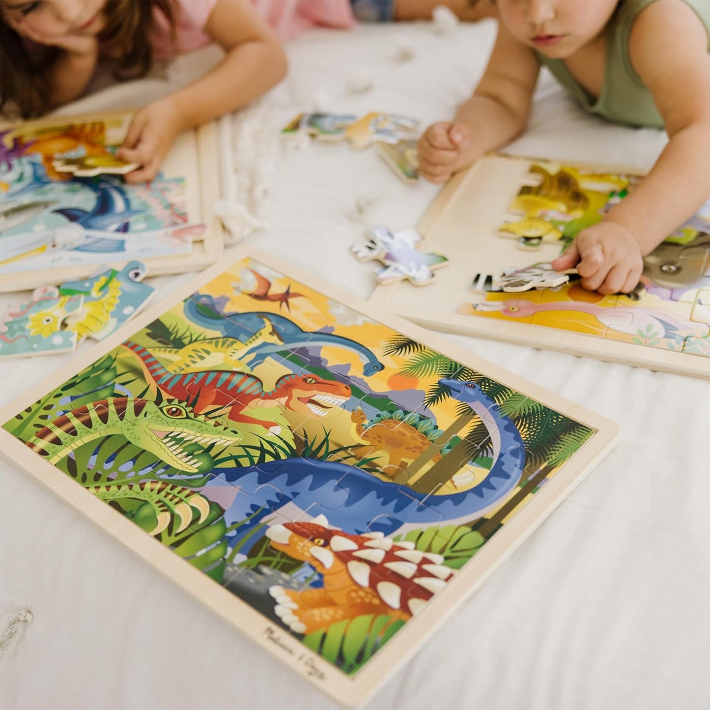 Melissa & Doug Under The Sea Ocean Animals Wooden Jigsaw Puzzle with Storage Tray (24 pcs)