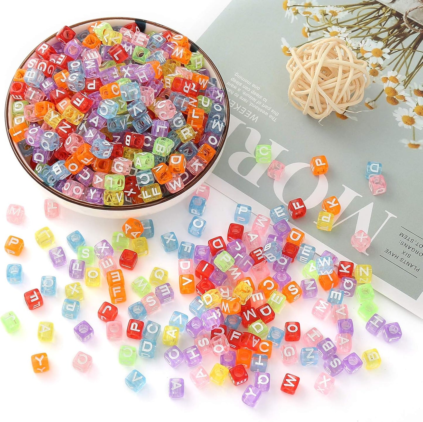 DAHI 400PCS Cube Letter Beads 8mm Alphabet Bead Colorful A-Z Acrylic Letter Beads for Jewelry Making (Color White 8x8mm)