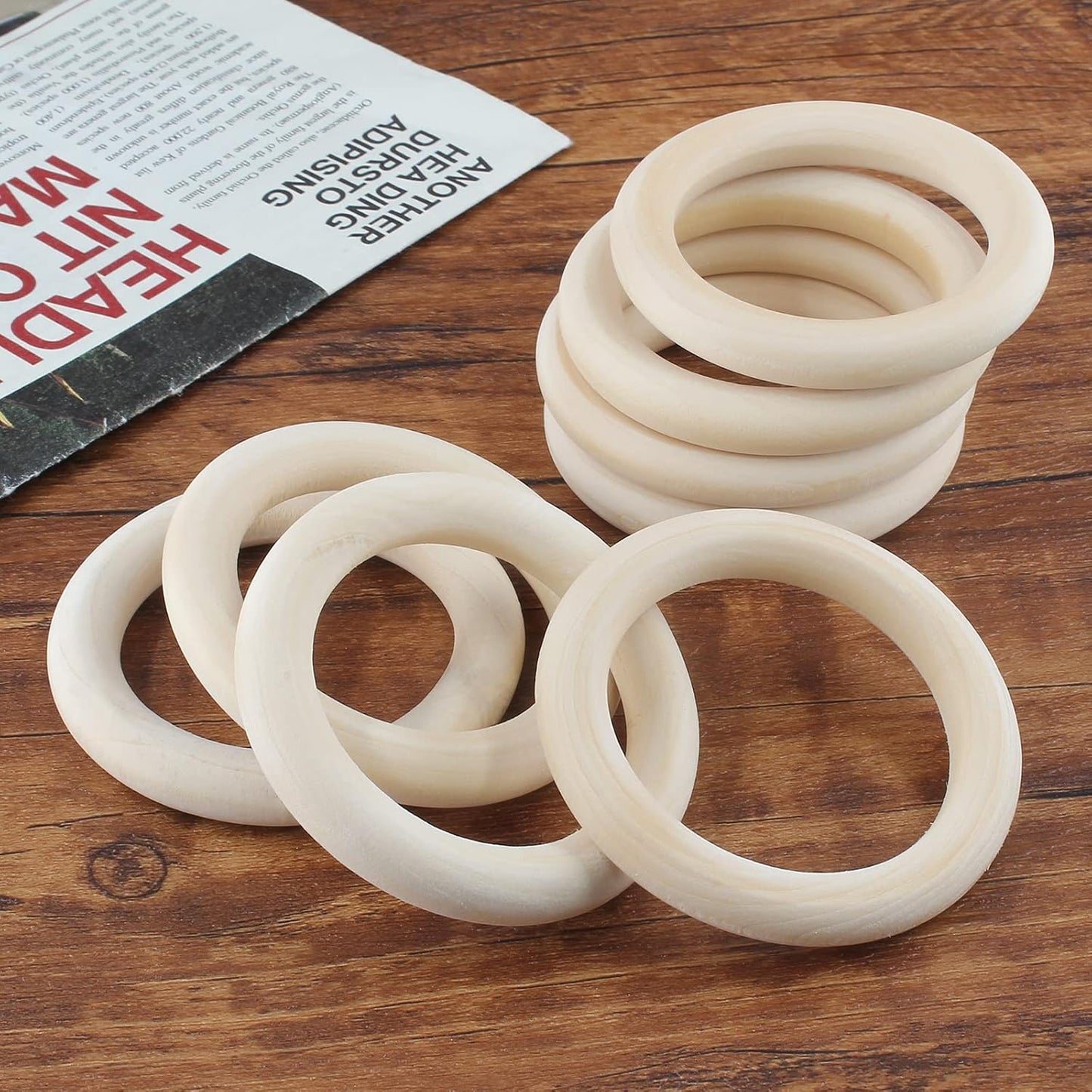100pcs 5 Sizes Natural Wood Rings, Unfinished Solid Wooden Hoops, Smooth Wooden Rings for Craft, Jewelry Making, DIY Pendant Connectors (Assorted Sizes)