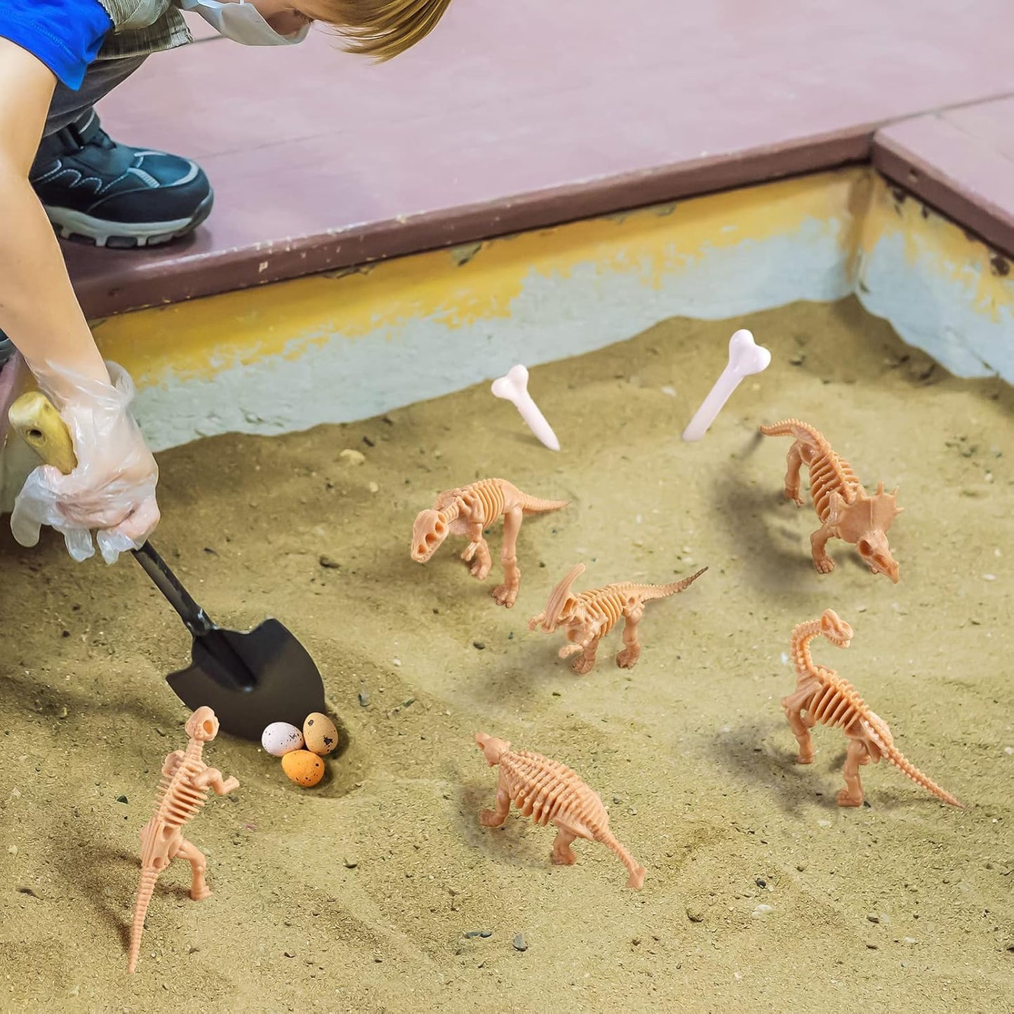 Sratte 52 Pcs Dinosaur Fossil Skeleton Kit for Kids with 24 Assorted Dino Bones & 24 Mini Dinosaur Eggs & 4 Bones, Dino Sand Dig Toys for Science Play Sandbox Birthday Halloween Party(Light Brown)