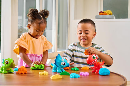 Smashers Junior Dino Dig Small Egg (Raptor) by ZURU 12+ Surprises Compounds Mold Dinosaur Preschool Toys Build Construct Sensory Play - 3 Years+