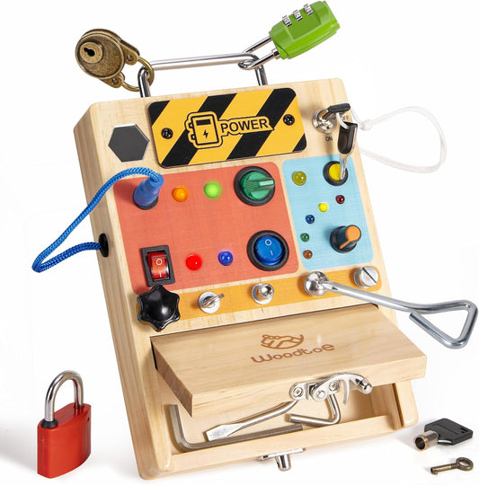 Woodtoe 8 PCS Montessori Lock and Key Toy, Montessori Toys for Toddlers 3 4 5 Year Old, Kids Tool Set, Montessori Materials Preschool Learning Toy, Fine Motor Skill, Educational Toys for Boy Girl 3-6