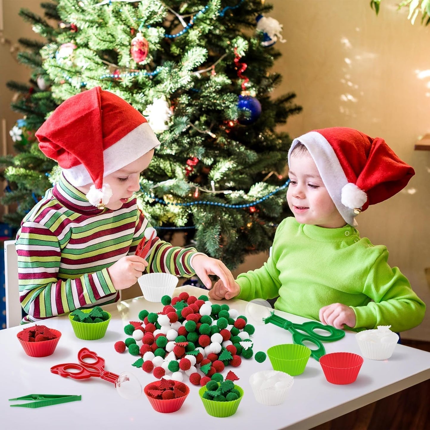 EZdhuawuse Summer Fine Motor Toys - 270Pcs Counting Sorting Sensory Bin Filler Set for Kids Xmas Counting Toy with Felt Xmas Tree Pom Poms Cup Clip for Preschool Education Activities