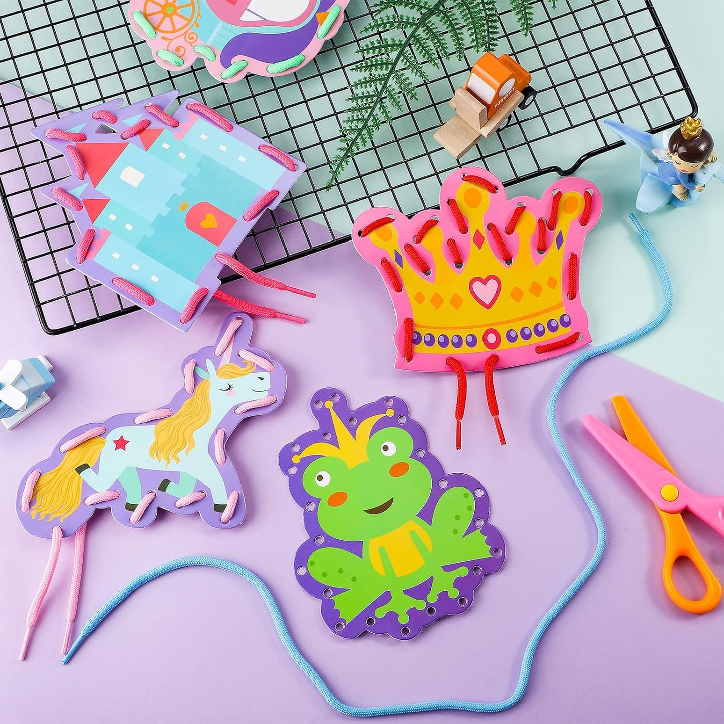 Zonon 8 Pieces Kids Lacing Cards Sewing Cards in 8 Patterns Lacing Games for Developing Imagination Education Supplies Children Sewing Game Favors (Princess, Castle Style)