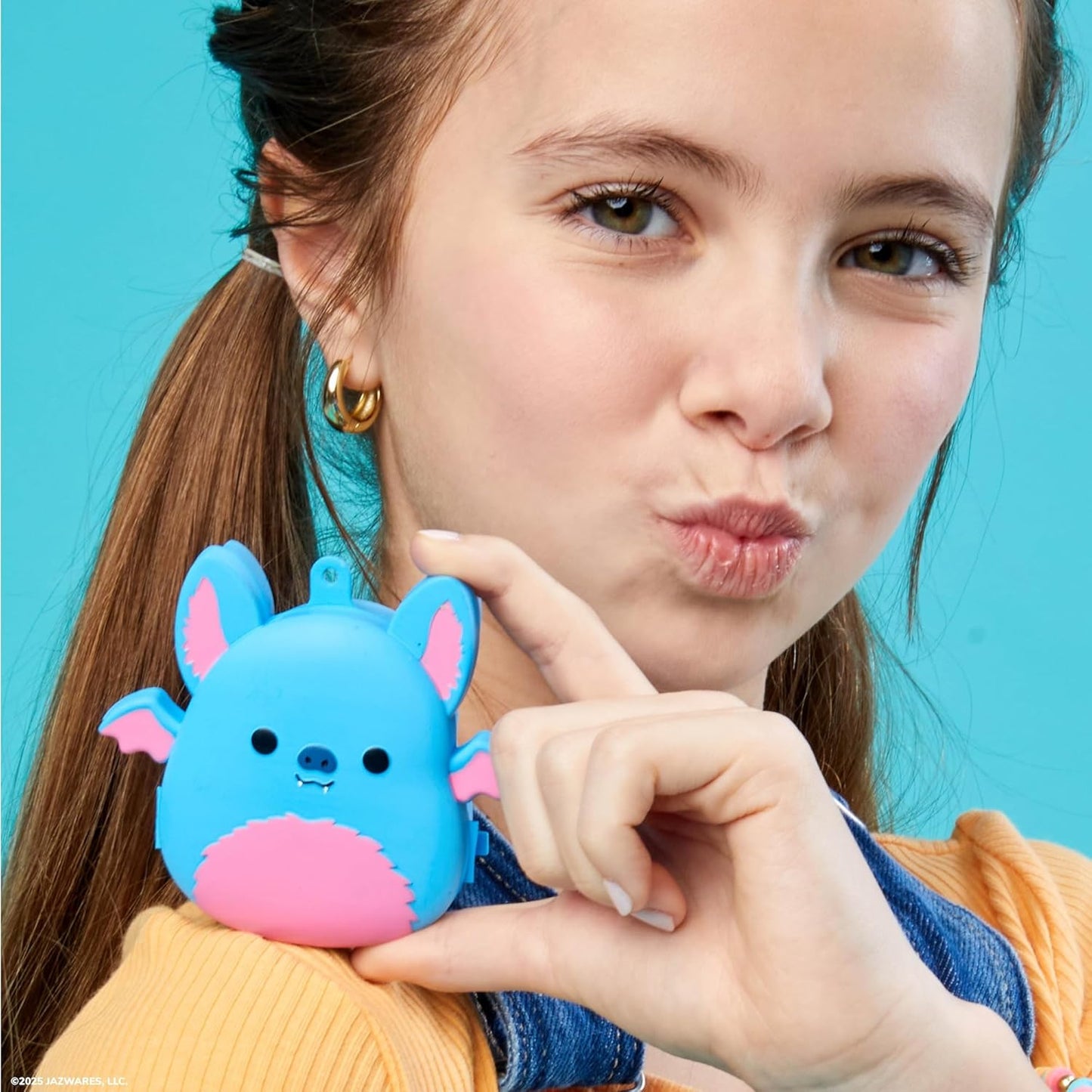 Original Squishmallows Archie The Axolotl Bracelet Kit, Friendship Bracelet Kit, Charm Bracelet Making Kit, Gifts for Girls, Squishmallows for Boys, Craft Kits