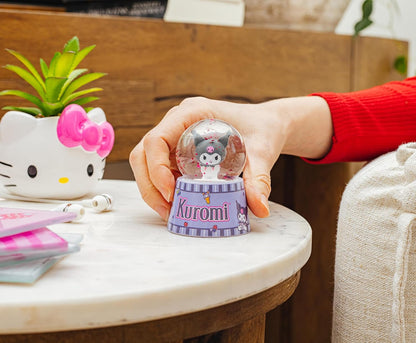Silver Buffalo Disney Mickey and Friends Mini Light Up Snow Globe│Minnie Mouse│3.8 Inches Tall, 45mm (Small)