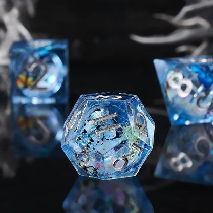 Liquid Core DND Dice Set, 7pcs Sharp Edge Dice for Role Playing Dungeons and Dragons Ttrpg with Gift Box, Handmade Resin D&D Dice RPG Role Playing Games Dice Set(Blue Gold)