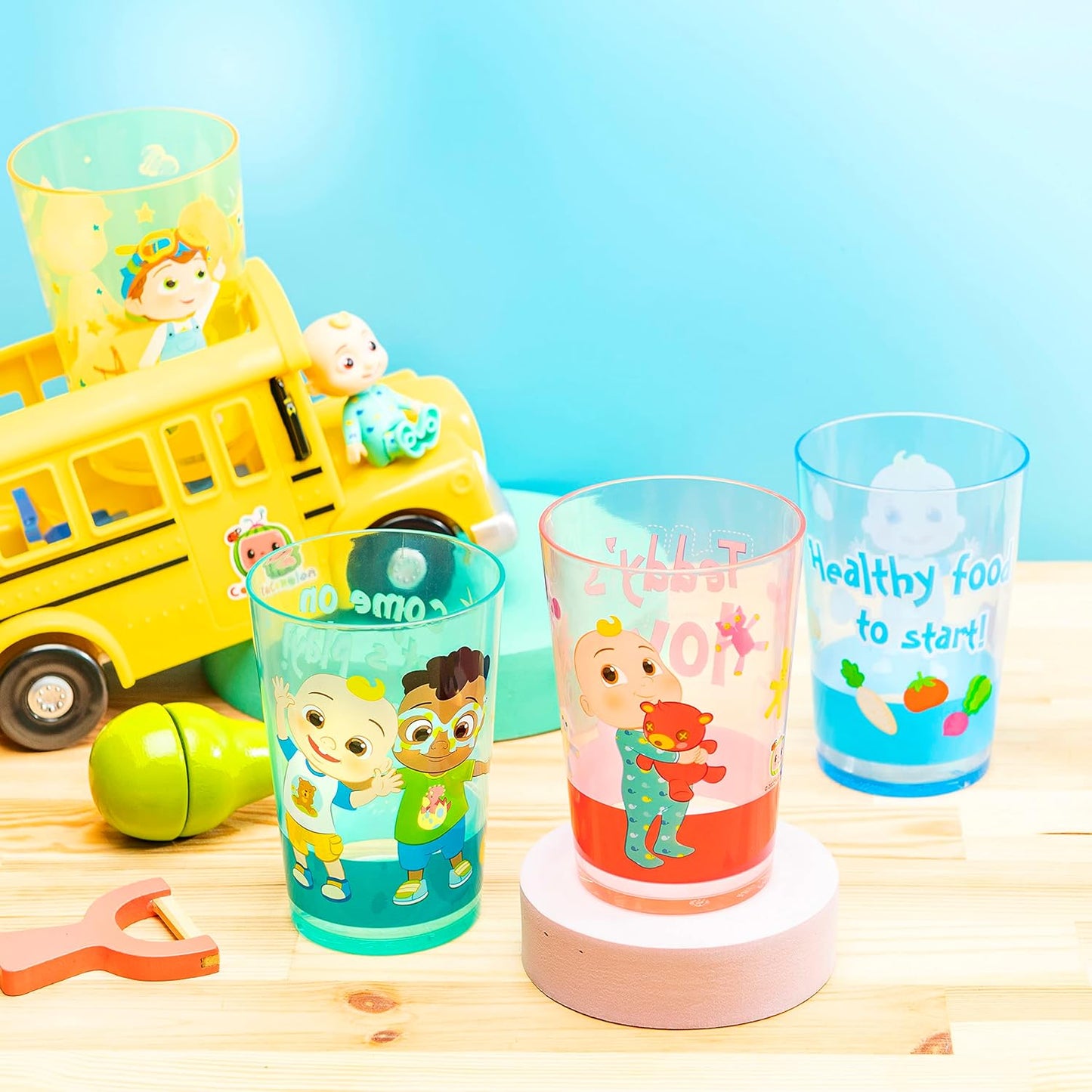 Zak Designs 14.5oz Disney Frozen 2 Nesting Tumbler Set Includes Durable Plastic Cups, Fun Drinkware is Perfect for Kids, 4pk (14.5oz, Anna & Elsa & Olaf)