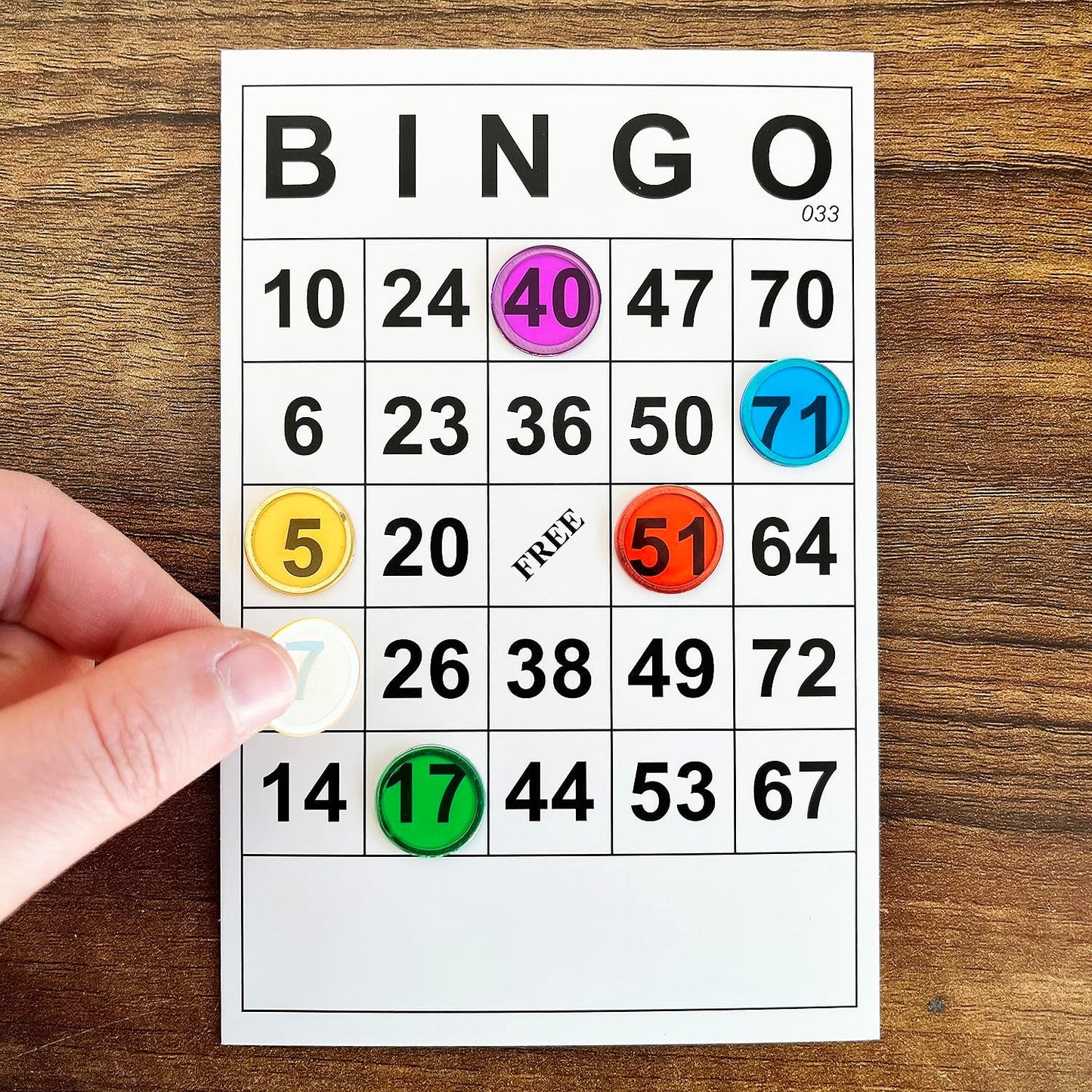 SEETOOOGAMES Magnetic Bingo Chips Counters - 500 Pieces Transparent Counting Game Chips - Clear Plastic Math Markers for Classroom - Mixed Color