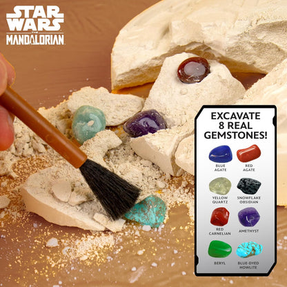 STAR WARS Glowing Crystals, Crystal Growing Kit with Light Up Display Stand, Grow 3 Colorful Crystals, Gift for 8 Year Old Boy, Merch, Toys for Boys Age 8-12