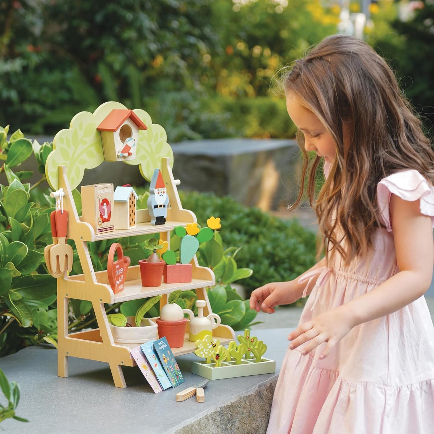 Tender Leaf Toys - Garden Centre - Wood Pretend Play Gardening Set Including Tools, Bird House, Gnomes and Accessories - Encourages Imaginative Play, Improves Language and Fine Motor Skills - Age 3+