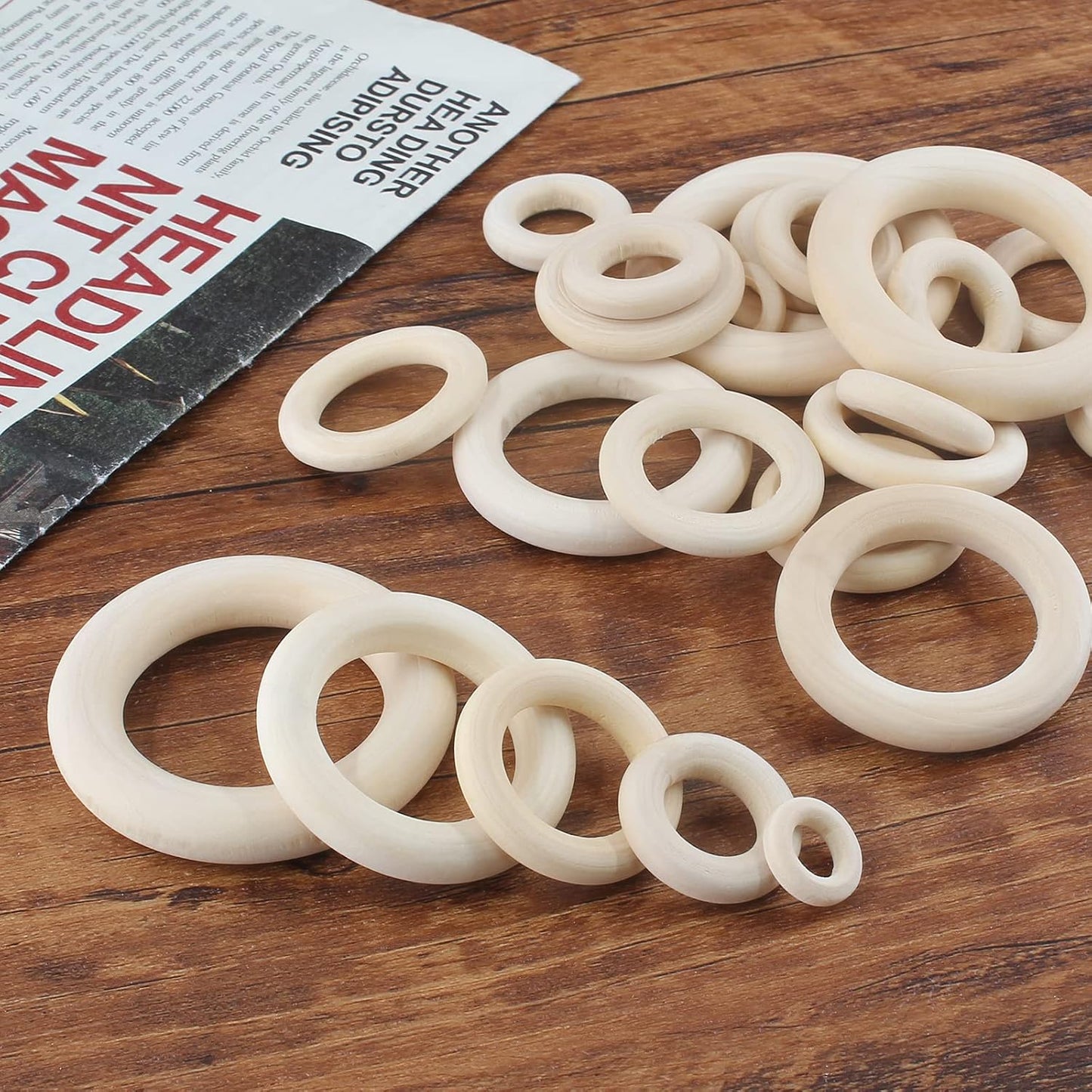 100pcs 5 Sizes Natural Wood Rings, Unfinished Solid Wooden Hoops, Smooth Wooden Rings for Craft, Jewelry Making, DIY Pendant Connectors (Assorted Sizes)
